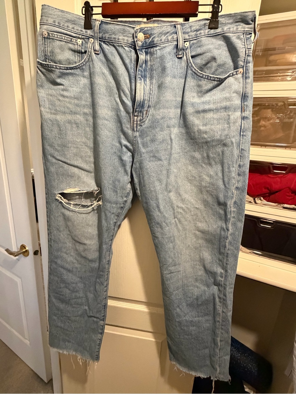 Madewell Light Blue 90’s Straight-Leg Distressed Jeans 33